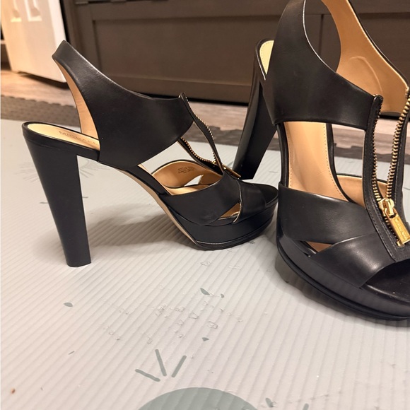 Michael Kors Black Heels with Gold Zipper - Picture 2 of 4